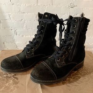 Taos Renegade Black Suede Laceup Combat style ankle Boot.  Sz 38.   $60